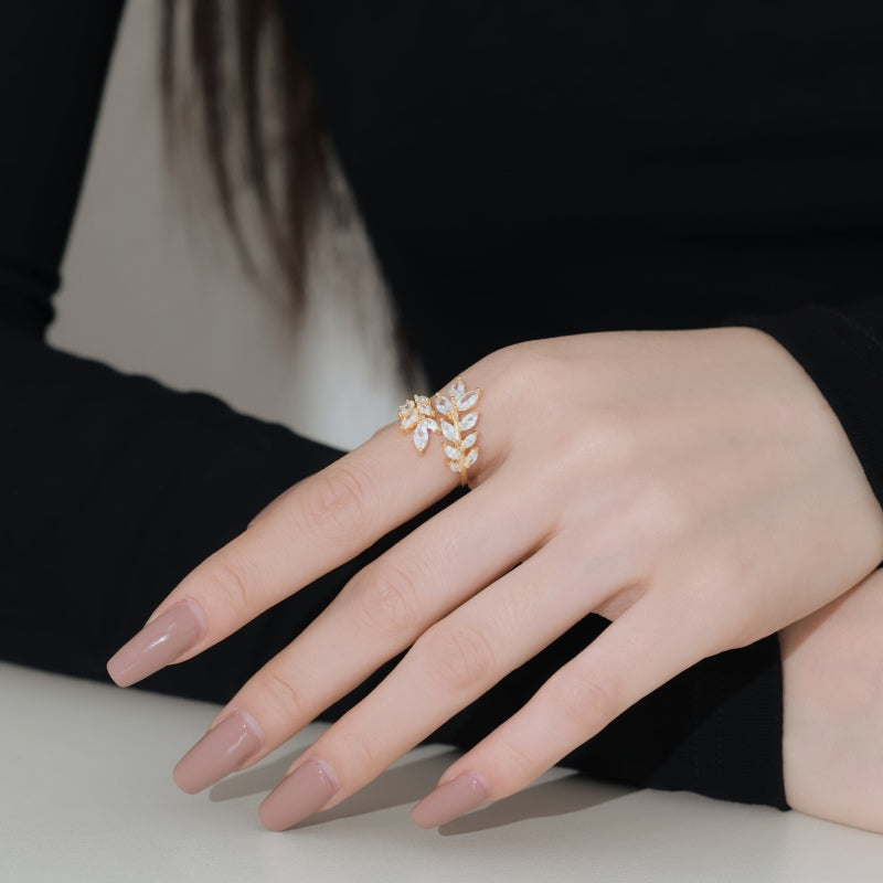 Adjustable Golden Dewdrop Ring