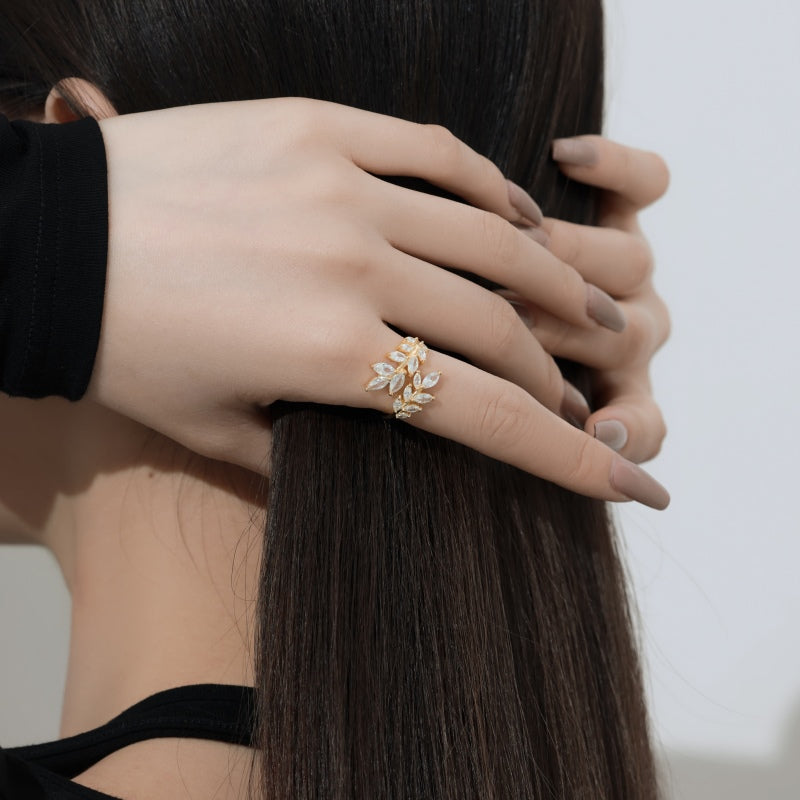 Adjustable Golden Dewdrop Ring